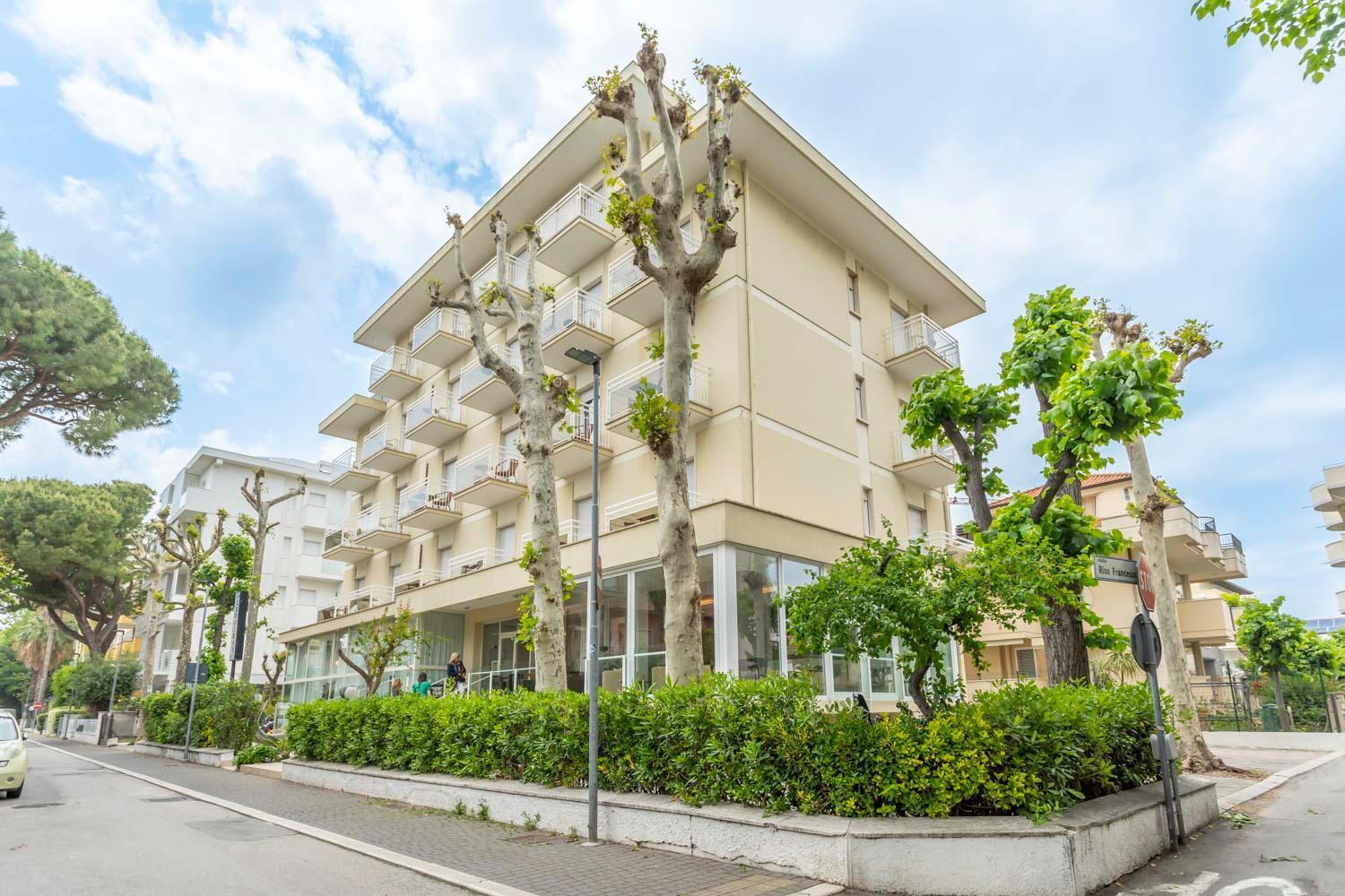 Hotel Cormoran Ριτσόνε Εξωτερικό φωτογραφία