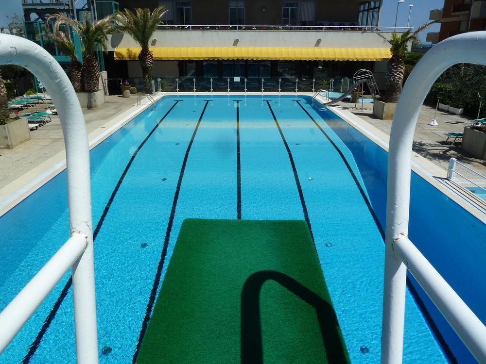 Hotel Cormoran Ριτσόνε Εξωτερικό φωτογραφία